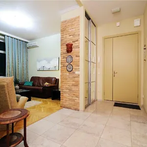 apartment-on-surhanava-27.minsk-hotels.org/